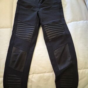 Alo black leggings